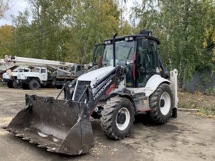 Машинист экскаватора-погрузчика