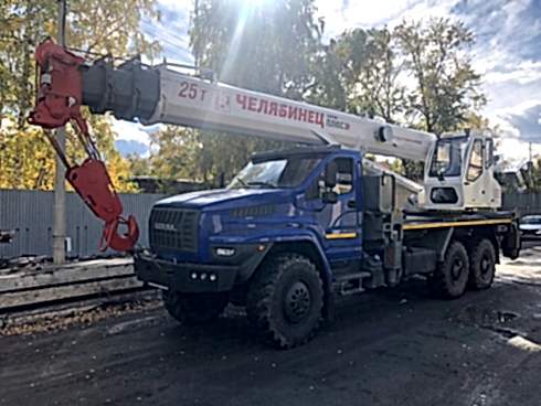 Автокран 25 тонн