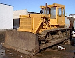 Гусеничный бульдозер Т-170